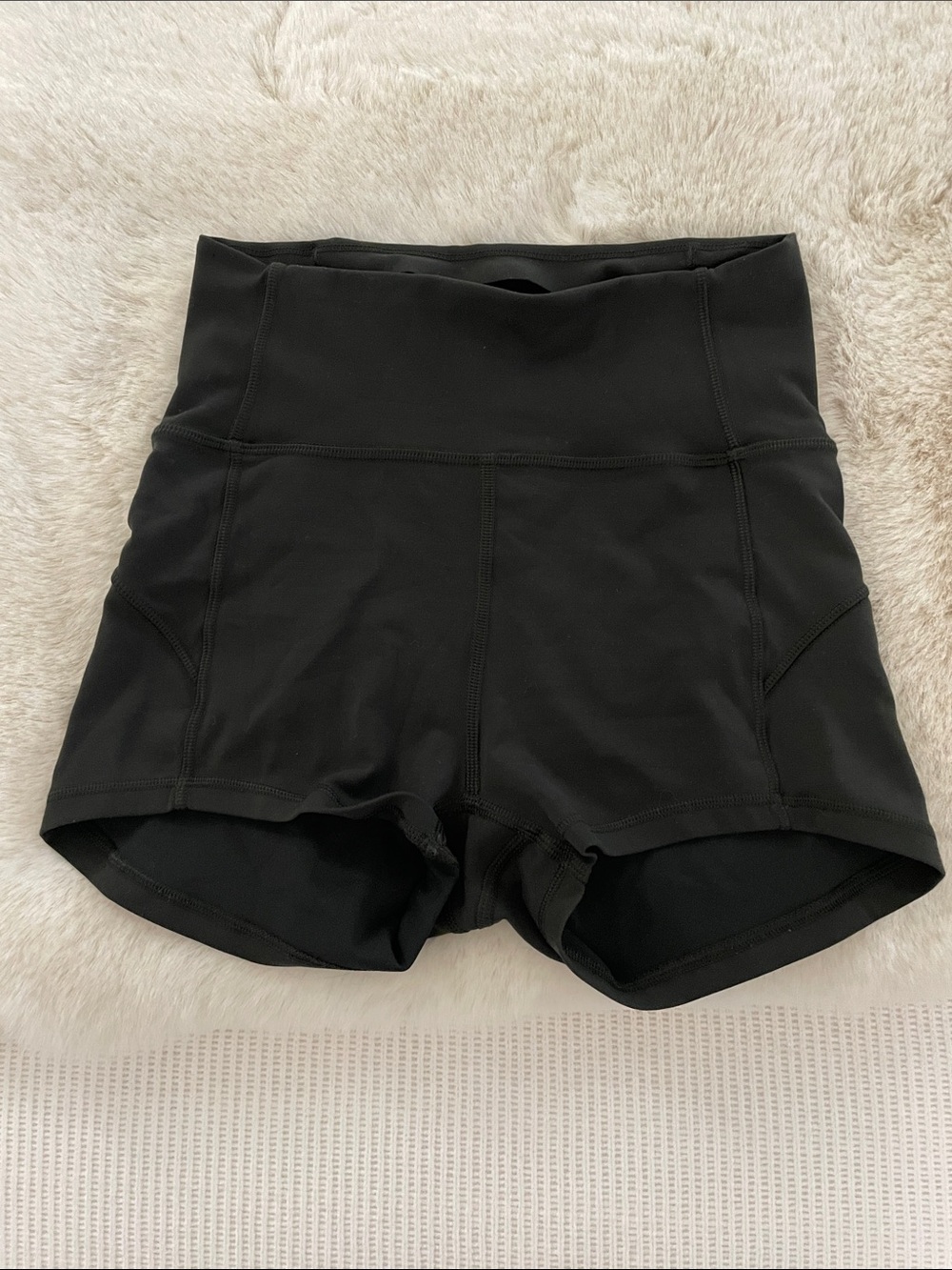 Lululemon size 2 High-Waist dark green Women's Athletic Shorts